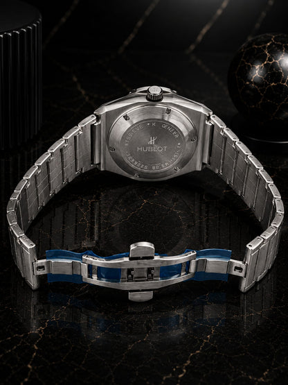 HBLT Watch With Silver Chain And White Dial